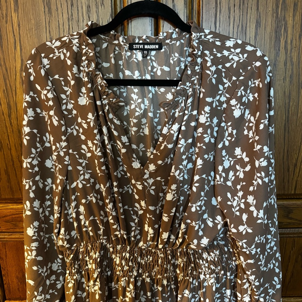 Steve Madden Brown Floral Long Sleeve Dress - Picture 3 of 6